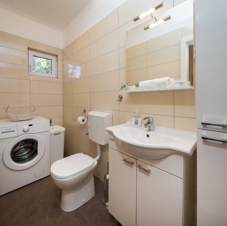 Holiday Home Brac Supetar Luaran gambar