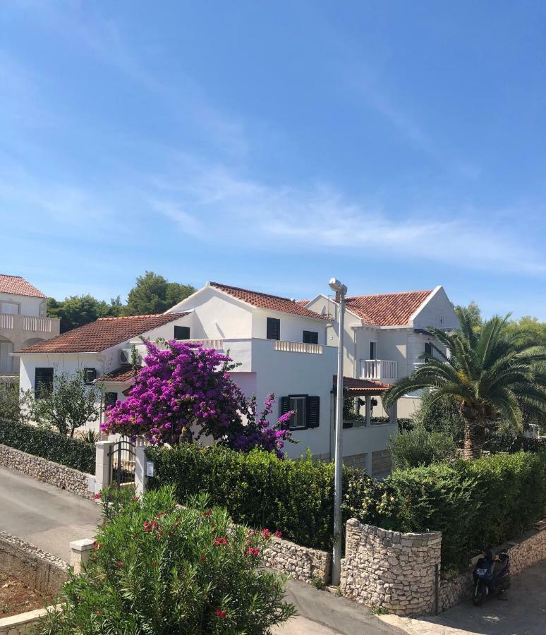 Holiday Home Brac Supetar Luaran gambar